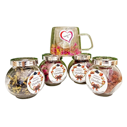 Pack "Momento para Mí" - 4 Flores en Frascos de Vidrio, Posillo Cerámico y Bombones